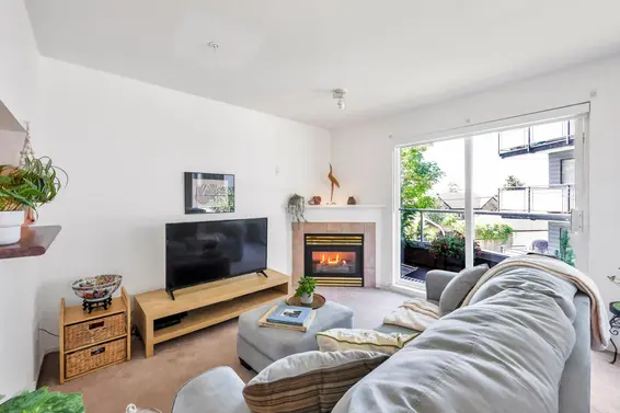 206 245 St. Davids Avenue, North Vancouver For Sale - image 4