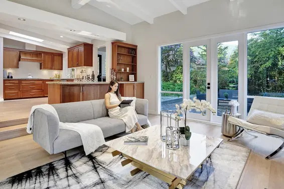 4692 Glenwood Avenue, North Vancouver For Sale - image 11