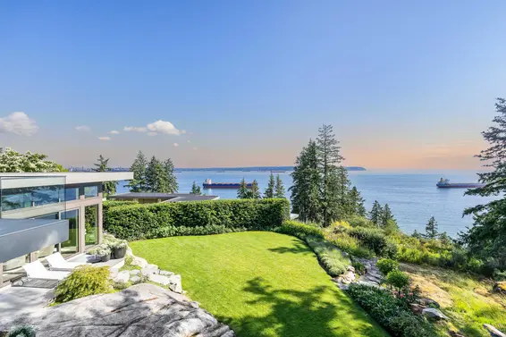 3704 Mckechnie Avenue, West Vancouver