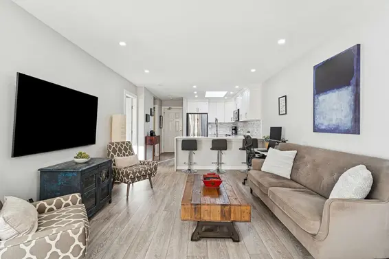 305 175 West 4th Street, North Vancouver For Sale - image 15