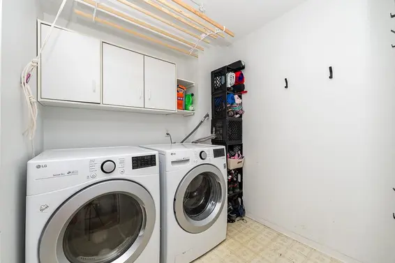 10 901 West 17th Street, North Vancouver For Sale - image 25