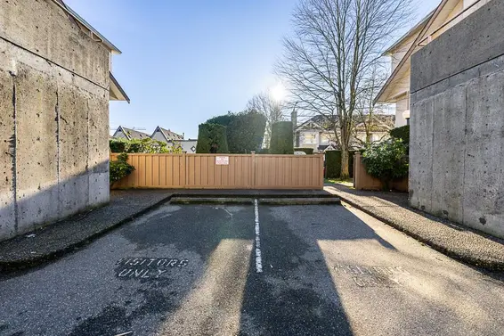 10 901 West 17th Street, North Vancouver For Sale - image 28