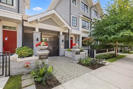 6 1133 Ridgewood Drive, North Vancouver For Sale - image 26