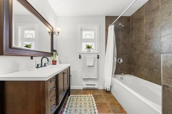 462 East 4th Street, North Vancouver For Sale - image 17