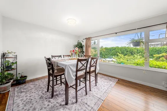 462 East 4th Street, North Vancouver For Sale - image 3