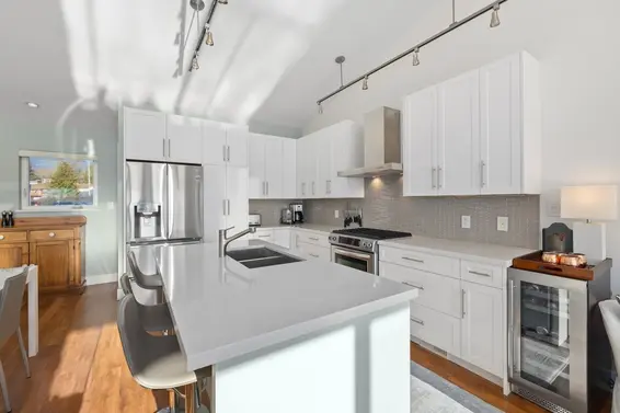 20 415 West Esplanade Avenue, North Vancouver For Sale - image 14
