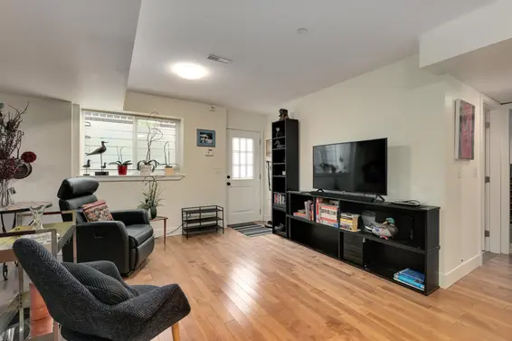 828 17th Street, West Vancouver For Sale - image 32