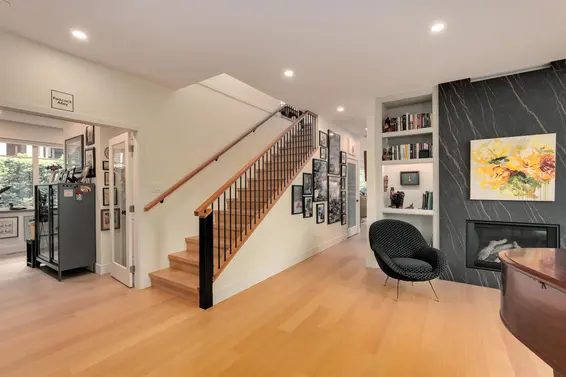 828 17th Street, West Vancouver For Sale - image 4