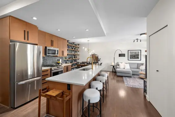 310 3294 Mt Seymour Parkway, North Vancouver