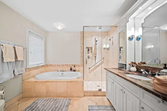 5600 Grousewoods Place, North Vancouver For Sale - image 11