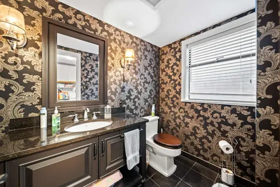 5600 Grousewoods Place, North Vancouver For Sale - image 13