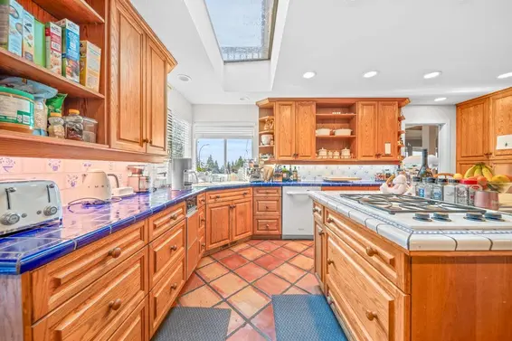 5600 Grousewoods Place, North Vancouver For Sale - image 7