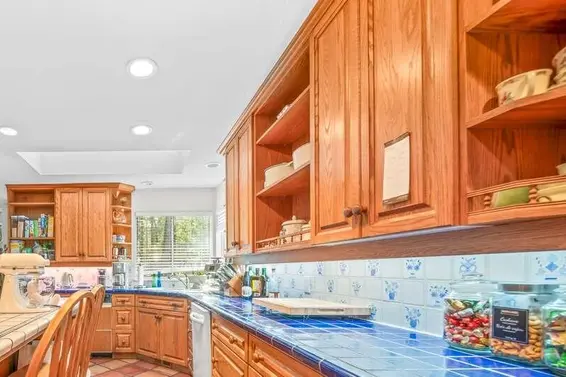 5600 Grousewoods Place, North Vancouver For Sale - image 9