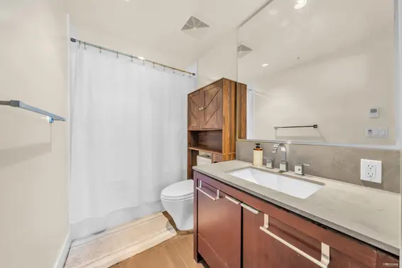 1301 158 West 13 Street, North Vancouver For Sale - image 5