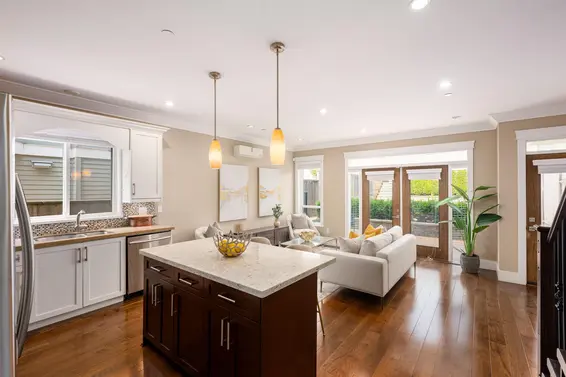 320 East Keith Road, North Vancouver For Sale - image 11