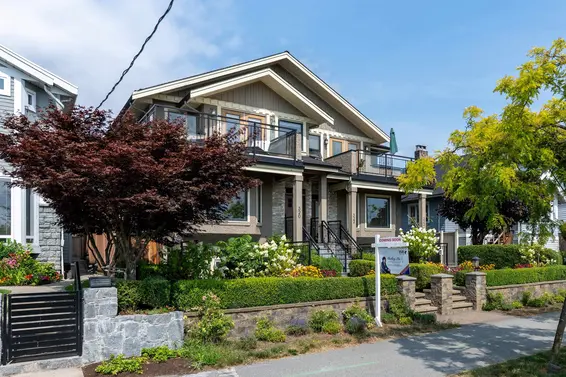320 East Keith Road, North Vancouver For Sale - image 2