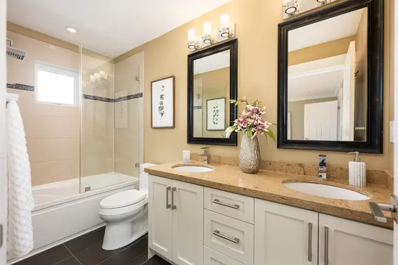 320 East Keith Road, North Vancouver For Sale - image 22