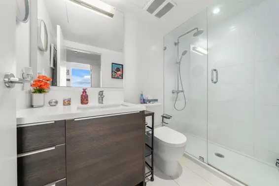 2202 1550 Fern Street, North Vancouver For Sale - image 22