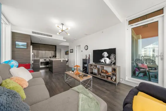 2202 1550 Fern Street, North Vancouver For Sale - image 5