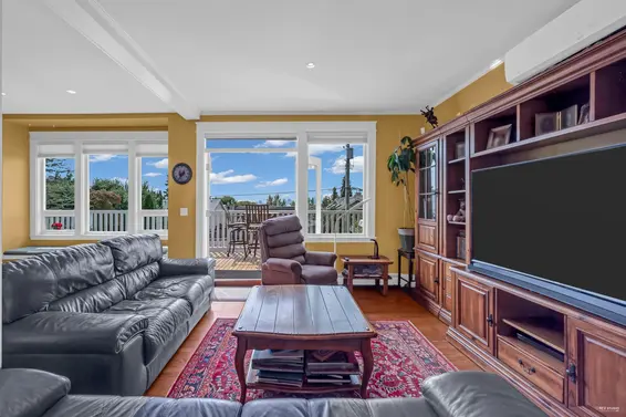 255 West 6th Street, North Vancouver For Sale - image 13