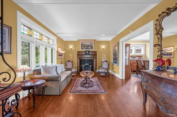 255 West 6th Street, North Vancouver For Sale - image 5
