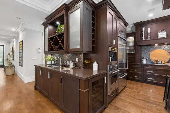 4176 Virginia Crescent, North Vancouver For Sale - image 10