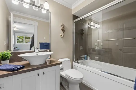 4176 Virginia Crescent, North Vancouver For Sale - image 22