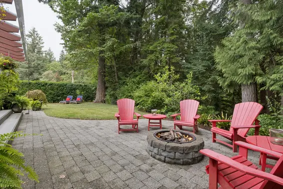4176 Virginia Crescent, North Vancouver For Sale - image 36