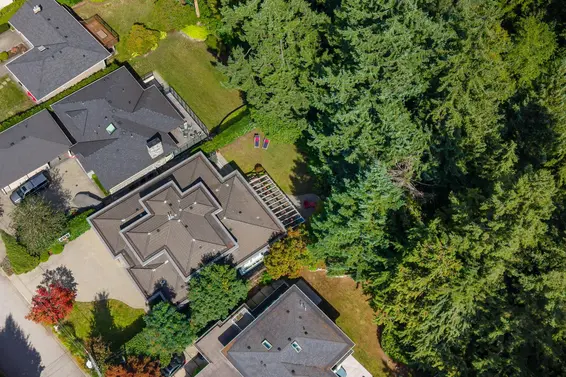 4176 Virginia Crescent, North Vancouver For Sale - image 40