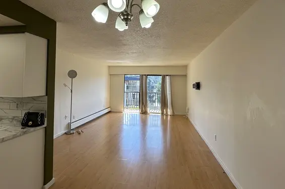 213 123 East 19th Street, North Vancouver For Sale - image 4