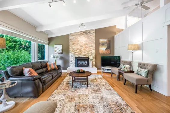 2120 28th Street, West Vancouver For Sale - image 3