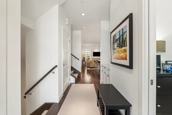 631 14th Street, West Vancouver For Sale - image 2
