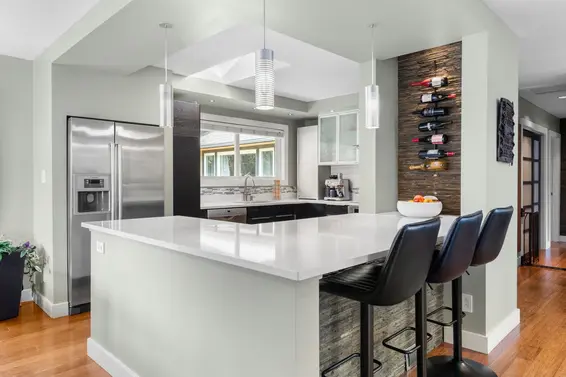 4515 Meadowbank Close, North Vancouver For Sale - image 10