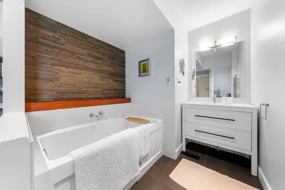 4515 Meadowbank Close, North Vancouver For Sale - image 17