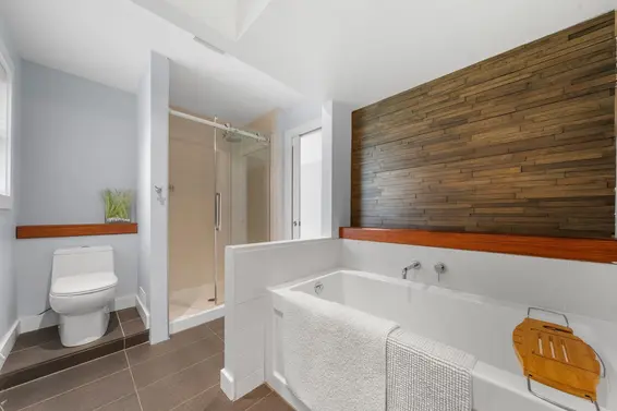 4515 Meadowbank Close, North Vancouver For Sale - image 18