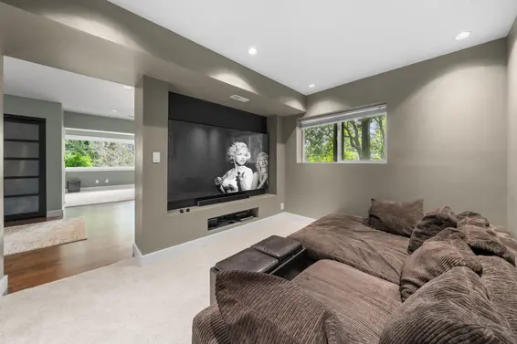 4515 Meadowbank Close, North Vancouver For Sale - image 21