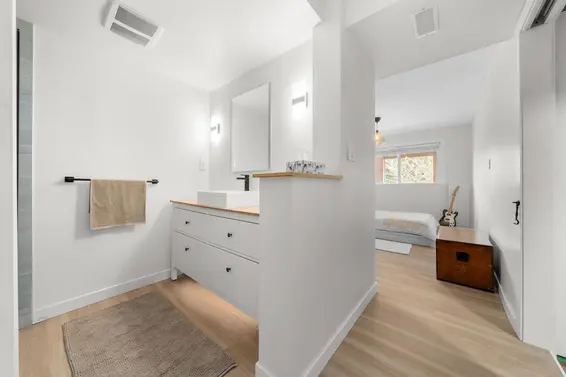 4515 Meadowbank Close, North Vancouver For Sale - image 23