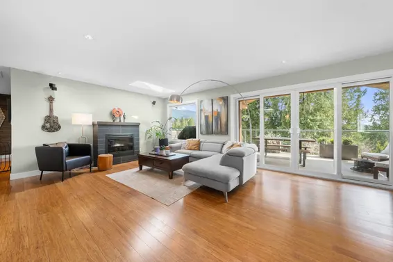 4515 Meadowbank Close, North Vancouver For Sale - image 6