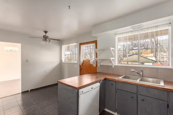 342 East 18th Street, North Vancouver For Sale - image 15