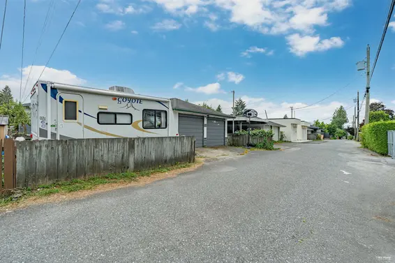 342 East 18th Street, North Vancouver For Sale - image 8