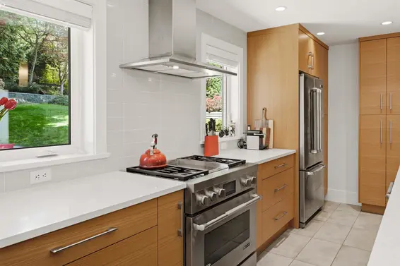 2708 Byron Road, North Vancouver For Sale - image 8