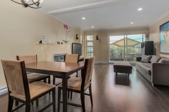 7 215 East 4 Street, North Vancouver For Sale - image 3