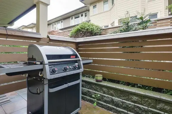 7 215 East 4 Street, North Vancouver For Sale - image 8