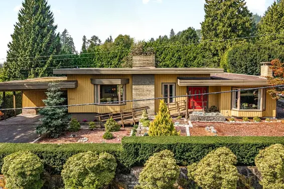 865 Margaree Place, West Vancouver For Sale - image 1