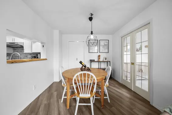 803 995 Roche Point Drive, North Vancouver For Sale - image 16