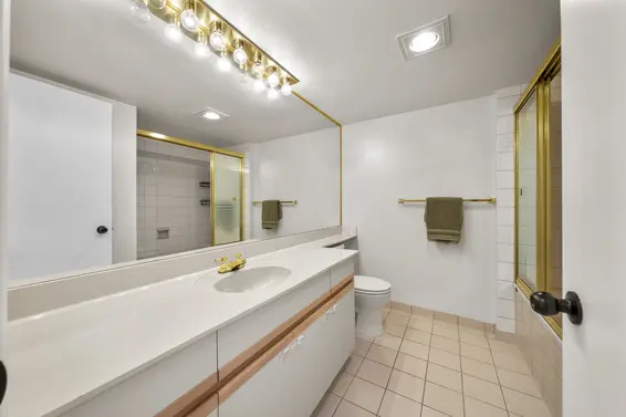 803 995 Roche Point Drive, North Vancouver For Sale - image 27