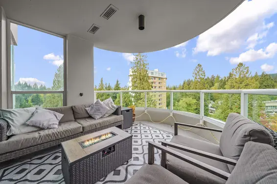 803 995 Roche Point Drive, North Vancouver For Sale - image 3