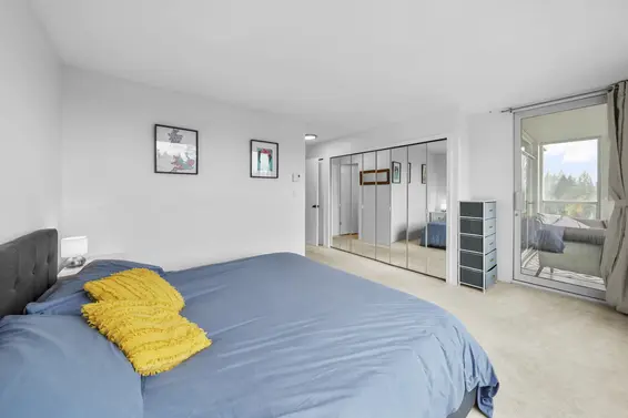 803 995 Roche Point Drive, North Vancouver For Sale - image 32