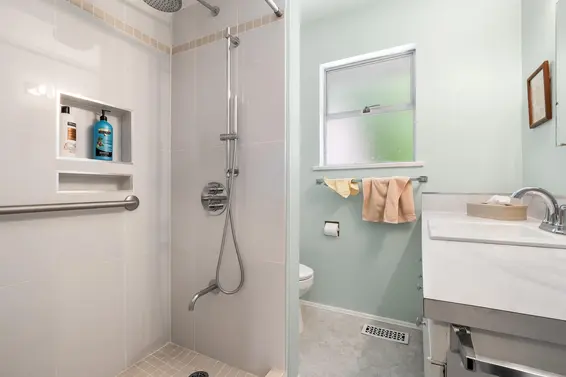 628 East St. James Road, North Vancouver For Sale - image 21