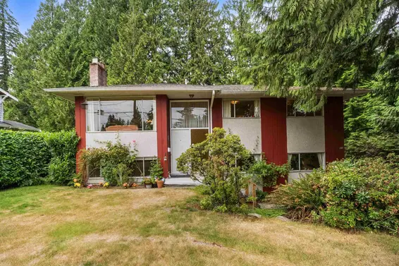 628 East St. James Road, North Vancouver For Sale - image 3